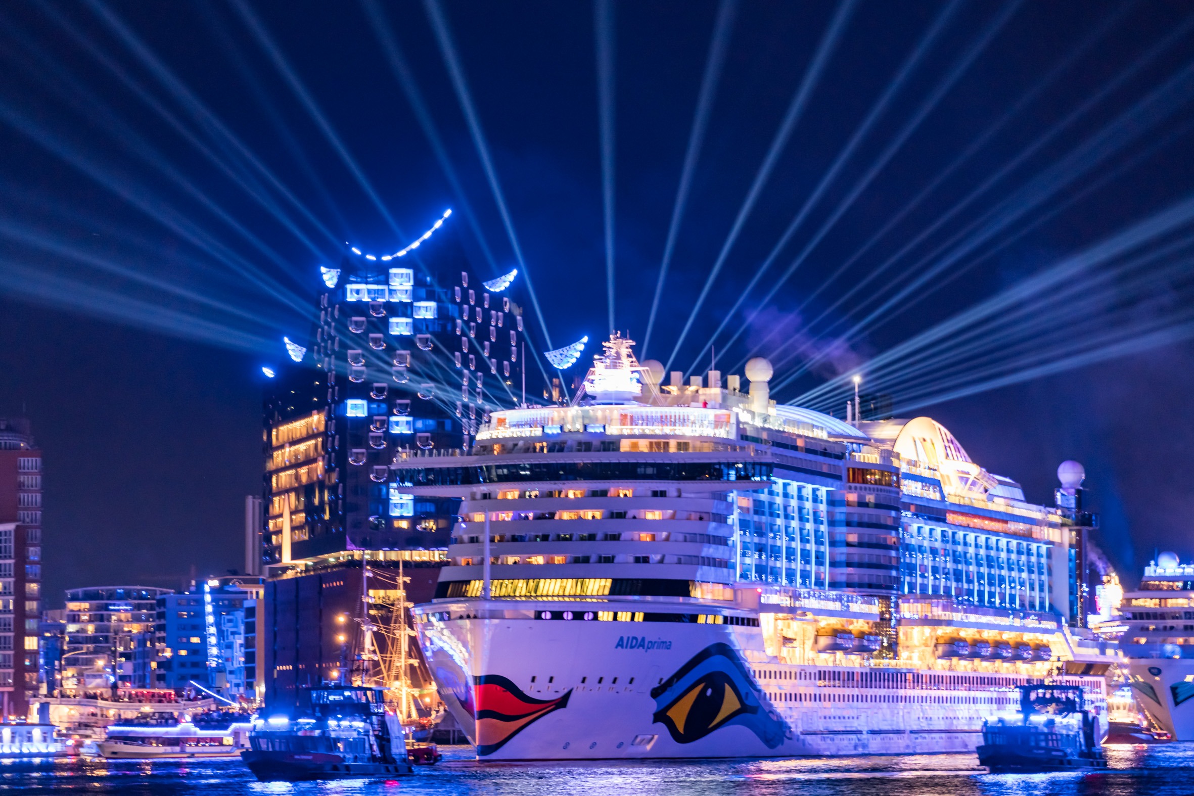 Make Hamburg Cruise Days Part Of Your Next Vacation Porthole Cruise